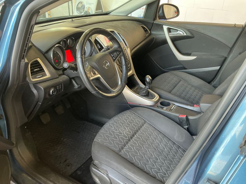 Opel Astra 1.7 CDTI Active 2013 – снимка 3