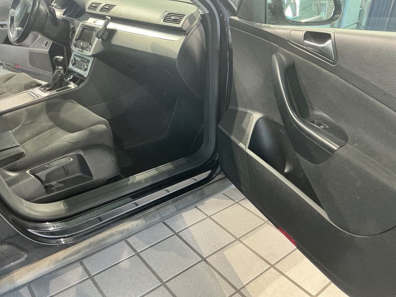 Volkswagen Passat 2.0 TDI Comfortline 2010 – снимка 24