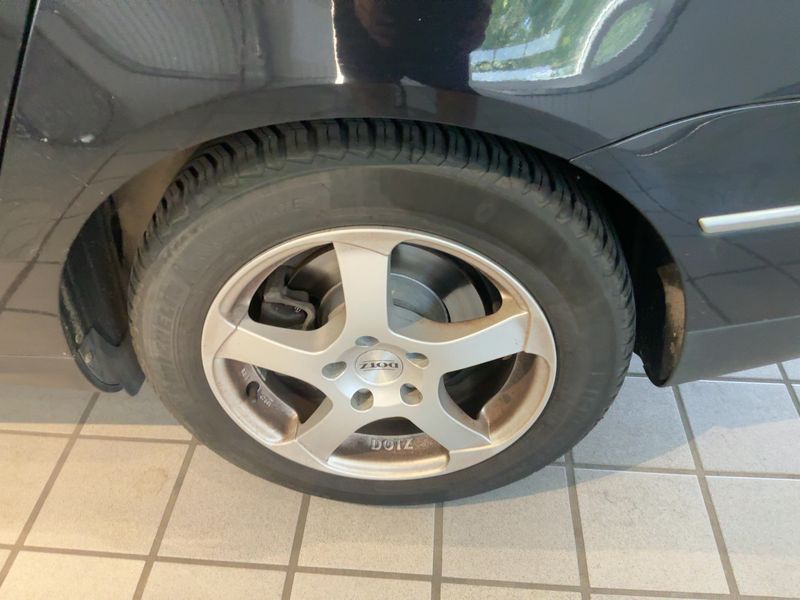 Volkswagen Passat 2.0 TDI Comfortline 2010 – снимка 18