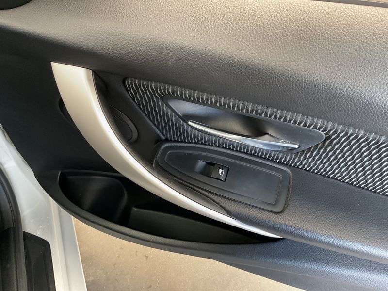 BMW 3er 318d 2015 – снимка 25
