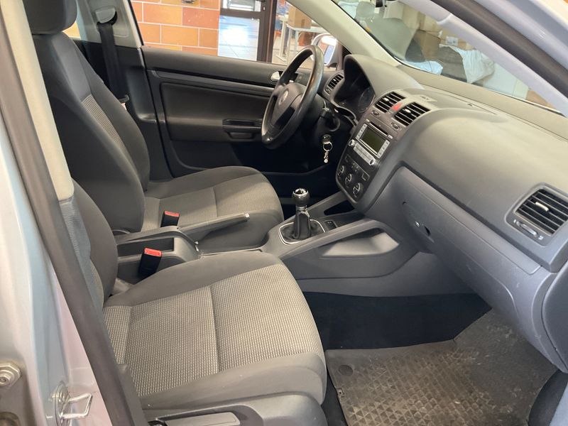Volkswagen Golf V 1.9 TDI Trendline 2008 – снимка 3