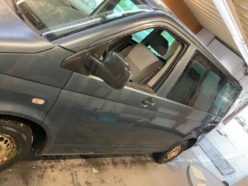 Volkswagen T5 Multivan 2.5 TDI Startline 2007 – снимка на щета