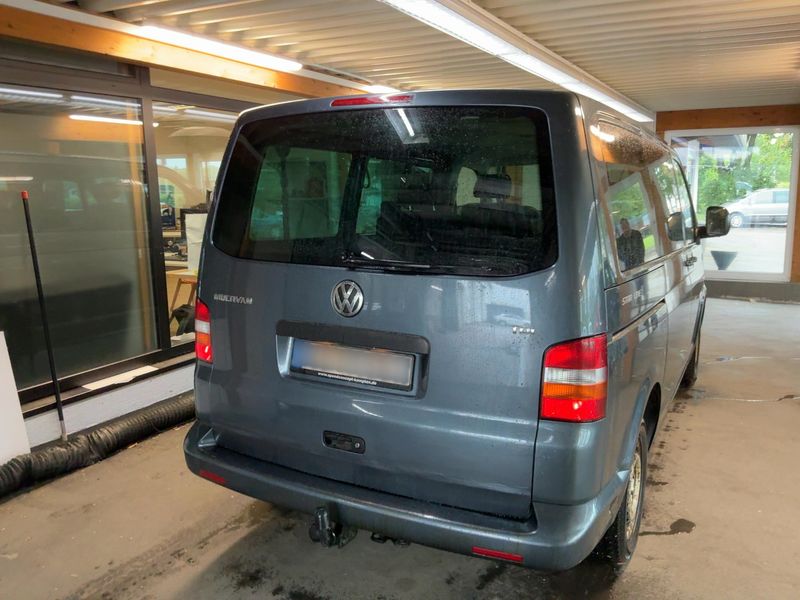 Volkswagen T5 Multivan 2.5 TDI Startline 2007 – снимка на щета