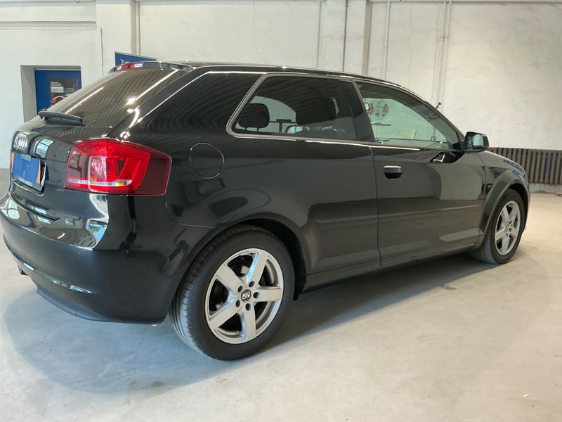 Audi A3 1.6 Attraction 2010 – снимка 2