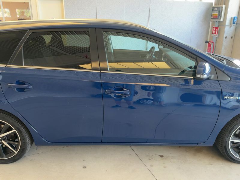 Toyota Auris Touring Sports 1.8 Hybrid Style 2018 – снимка 10