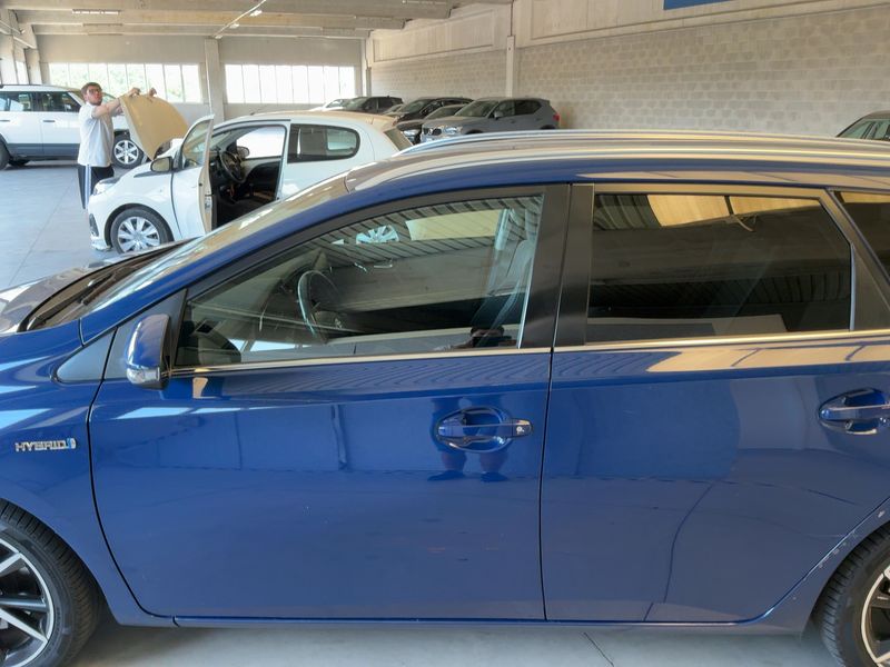 Toyota Auris Touring Sports 1.8 Hybrid Style 2018 – снимка 4