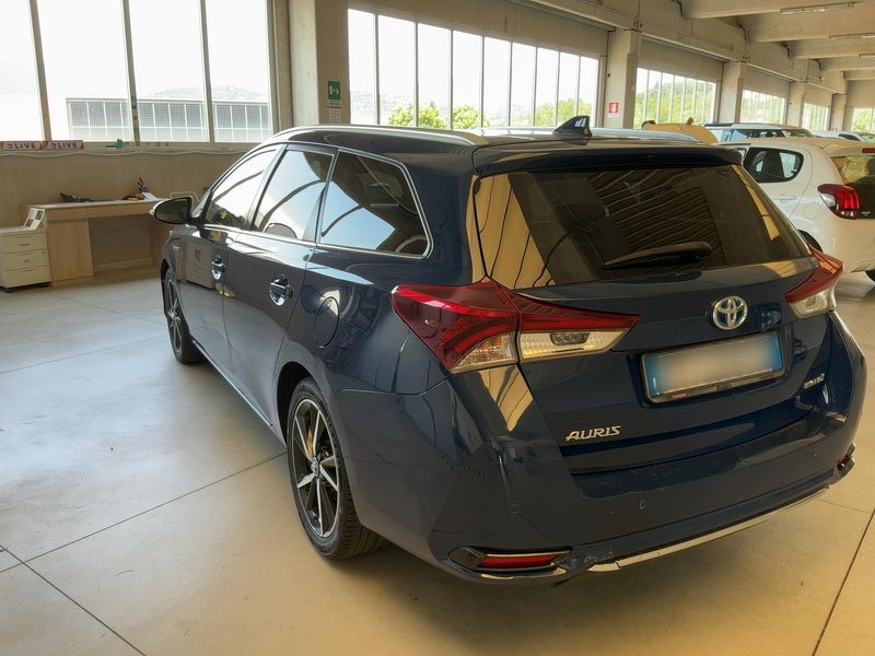Toyota Auris Touring Sports 1.8 Hybrid Style 2018 – снимка 6