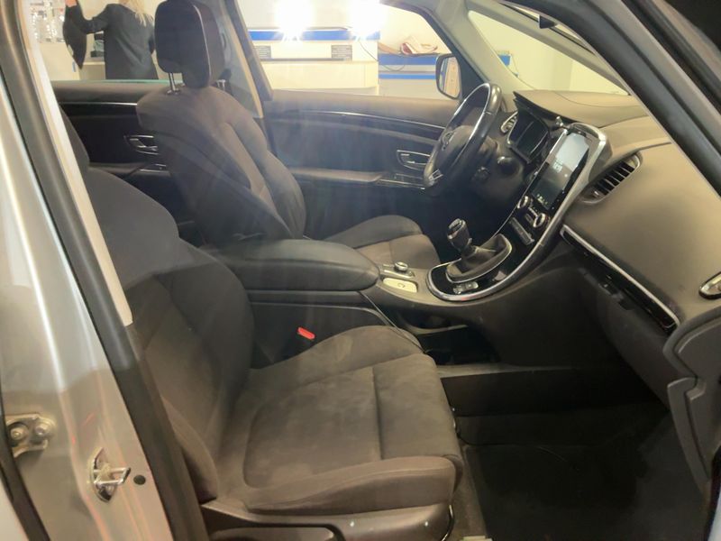 Renault Espace 1.6 dCi Energy Life 2016 – снимка 16