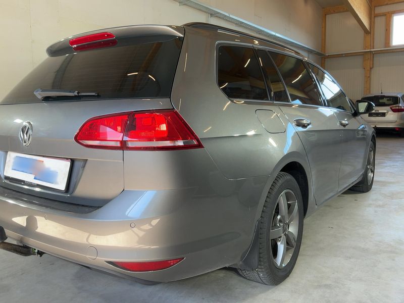 Volkswagen Golf VII 1.6 TDI Comfortline BlueMotion Tech 2015 – снимка на щета 8