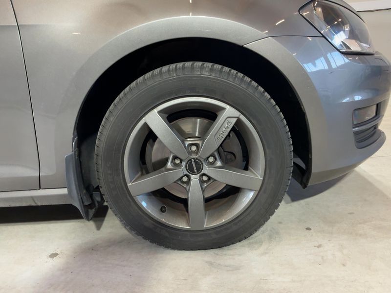 Volkswagen Golf VII 1.6 TDI Comfortline BlueMotion Tech 2015 – снимка 11