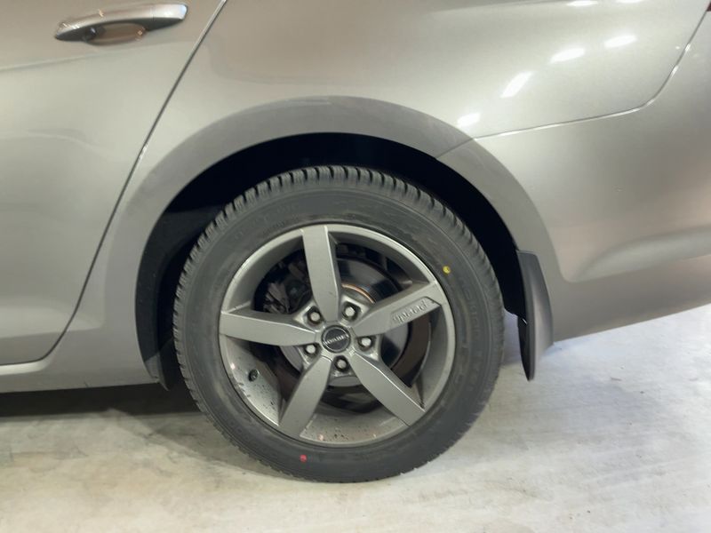 Volkswagen Golf VII 1.6 TDI Comfortline BlueMotion Tech 2015 – снимка на щета 5