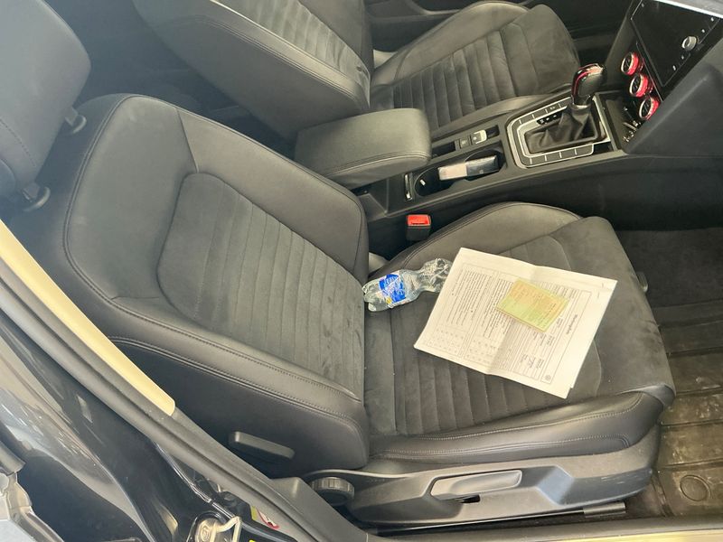 Volkswagen Passat 2.0 TDI Highline 4Motion BlueMotion Tech 2018 – снимка 23