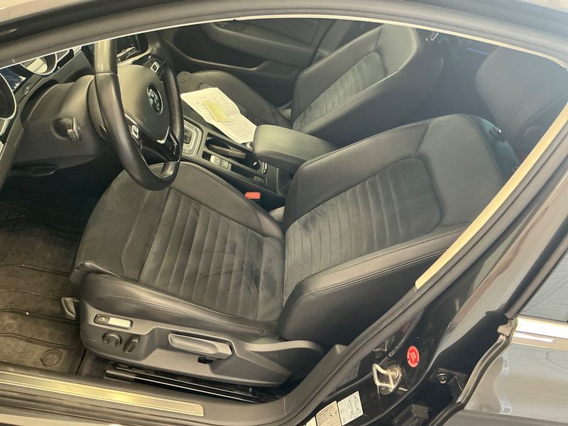 Volkswagen Passat 2.0 TDI Highline 4Motion BlueMotion Tech 2018 – снимка 22