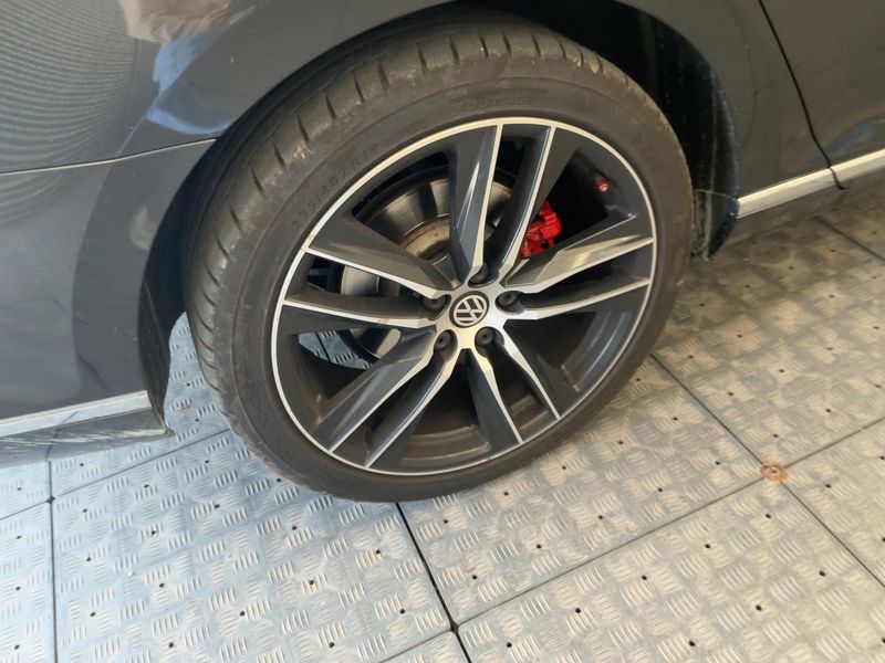 Volkswagen Passat 2.0 TDI Highline 4Motion BlueMotion Tech 2018 – снимка 9