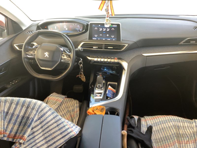 Peugeot 3008 1.6 Blue-HDi Allure 2016 – снимка 17