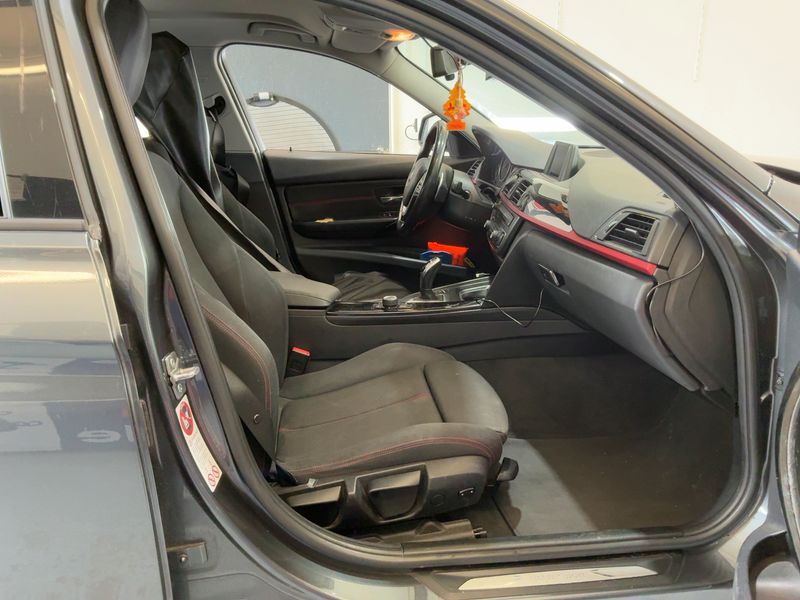 BMW 3er 320i 2013 – снимка 17