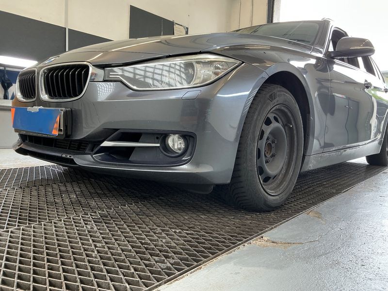 BMW 3er 320i 2013 – снимка 59
