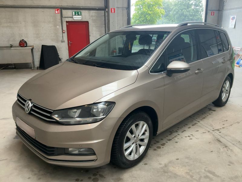 Volkswagen Touran 2.0 TDI Highline BlueMotion Tech 2016 – снимка 1