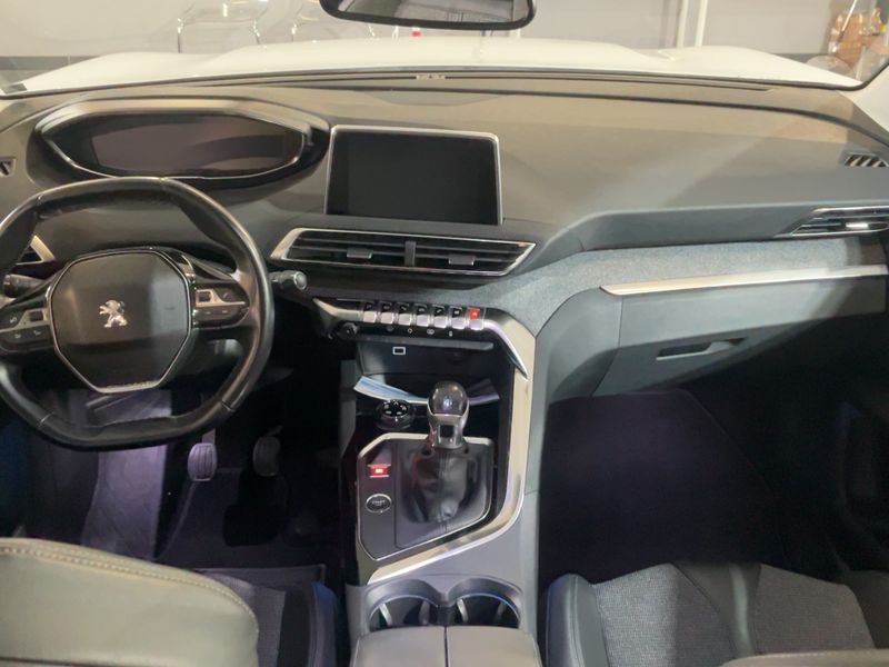 Peugeot 3008 1.5 Blue-HDi Allure 2018 – снимка 17