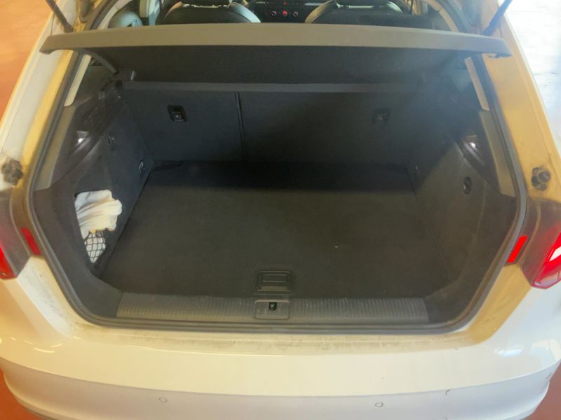 Audi A3 Sportback 1.6 TDI Admired 2015 – снимка 15