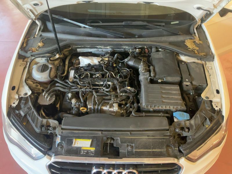 Audi A3 Sportback 1.6 TDI Admired 2015 – снимка 25