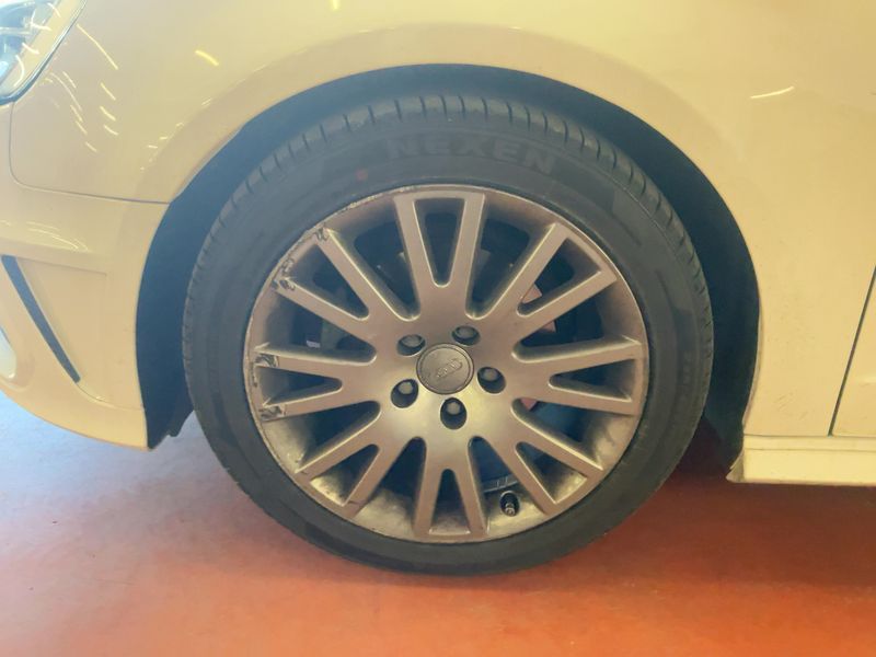 Audi A3 Sportback 1.6 TDI Admired 2015 – снимка на щета 3