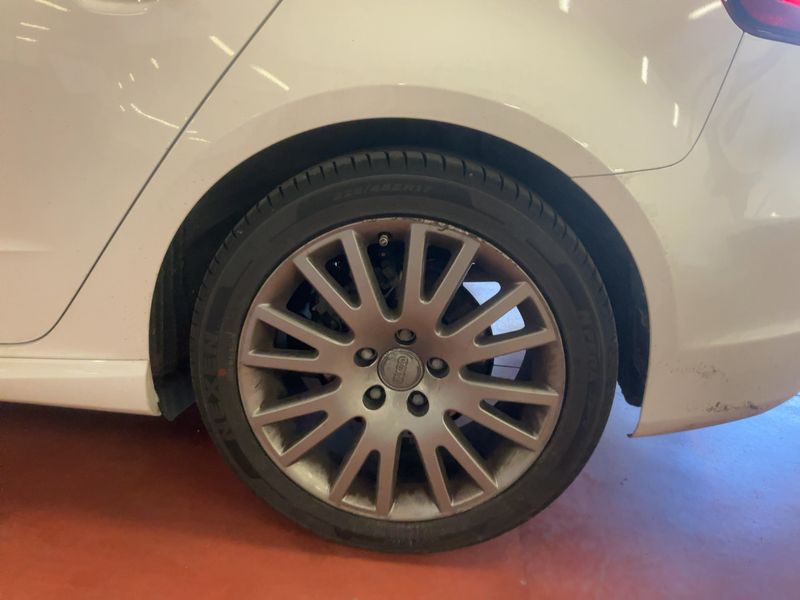 Audi A3 Sportback 1.6 TDI Admired 2015 – снимка на щета 5
