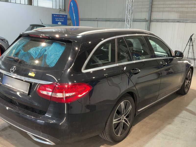 Mercedes-Benz C-Klasse C 200 d T Avantgarde 2019 – снимка 8