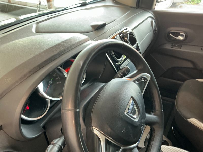 Dacia Lodgy 1.2 TCe Stepway 2018 – снимка 26