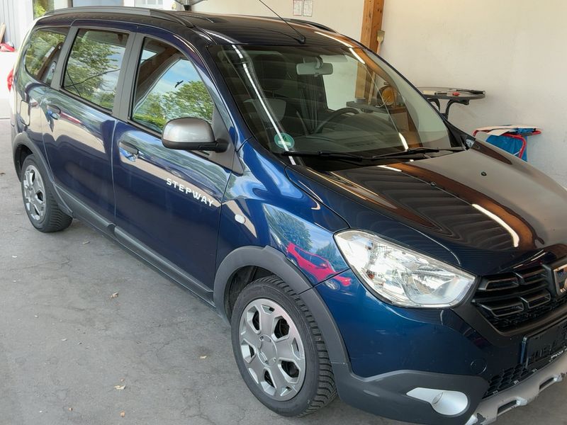 Dacia Lodgy 1.2 TCe Stepway 2018 – снимка 12