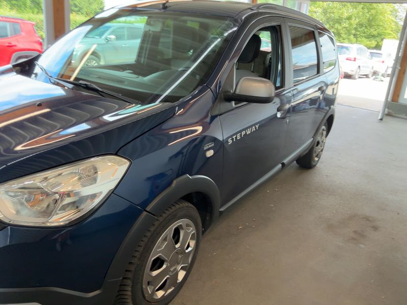 Dacia Lodgy 1.2 TCe Stepway 2018 – снимка 2