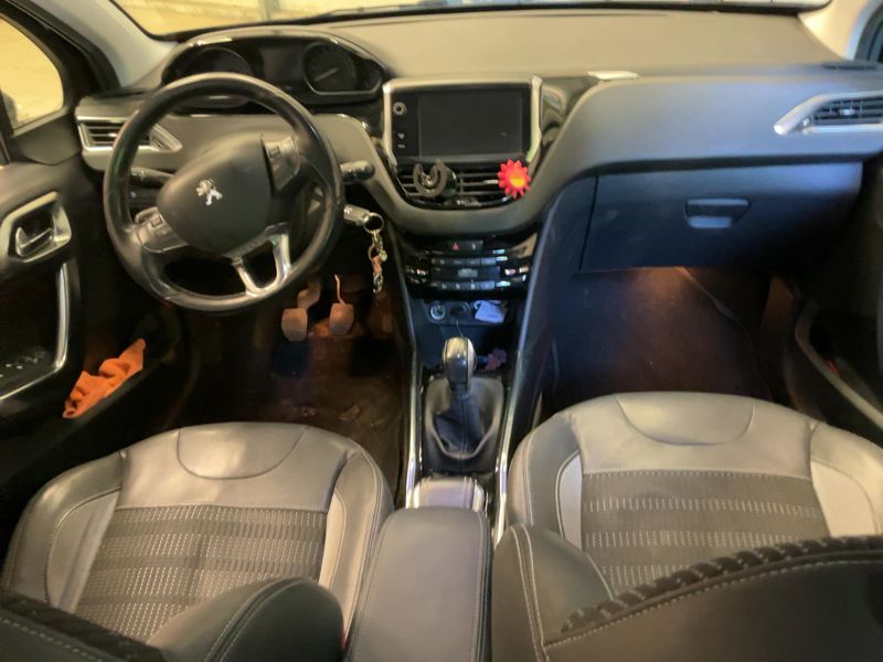 Peugeot 2008 1.6 Allure 2013 – снимка 17