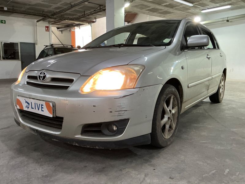 Toyota Corolla 2.0 D-4D D-Cat Sol 2005 – снимка 1