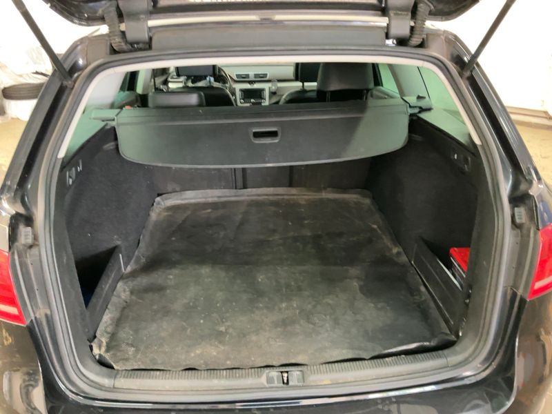 Volkswagen Passat 2.0 TDI Highline BlueMotion Tech 2012 – снимка 10