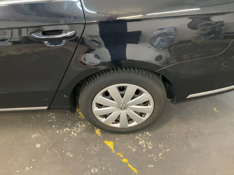 Volkswagen Passat 2.0 TDI Highline BlueMotion Tech 2012 – снимка 17