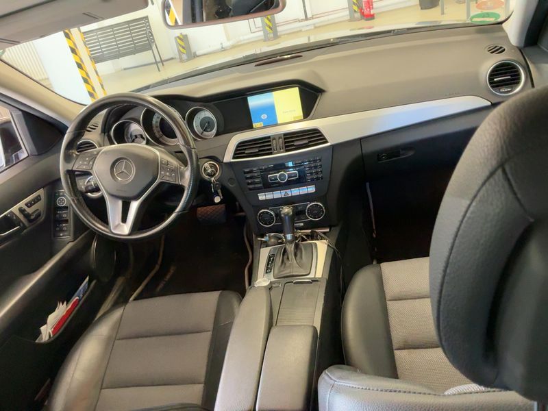 Mercedes-Benz C-Klasse C 220 CDI T BlueEfficiency Avantgarde 2011 – снимка 12