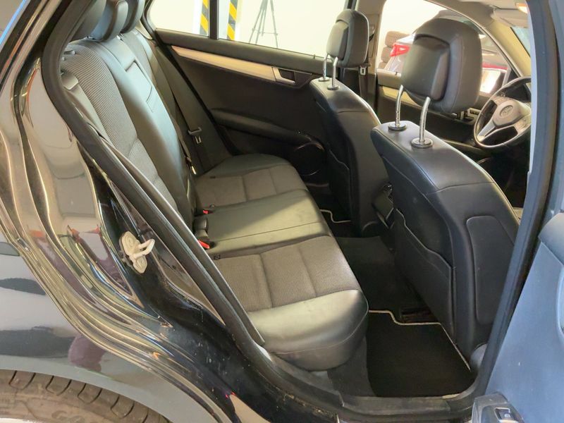 Mercedes-Benz C-Klasse C 220 CDI T BlueEfficiency Avantgarde 2011 – снимка 14