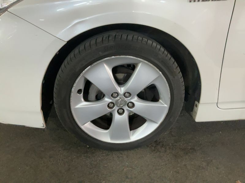 Toyota Prius 1.8 Plug-in Hybrid 2013 – снимка 3
