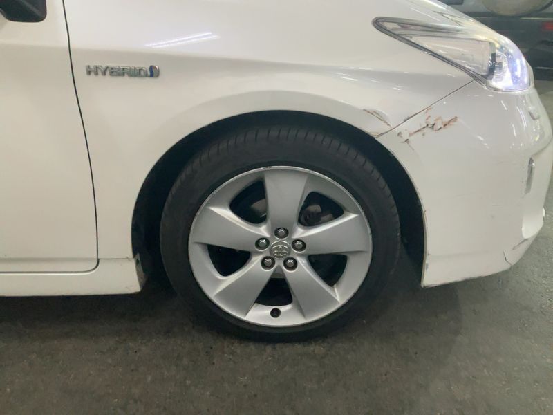 Toyota Prius 1.8 Plug-in Hybrid 2013 – снимка 11