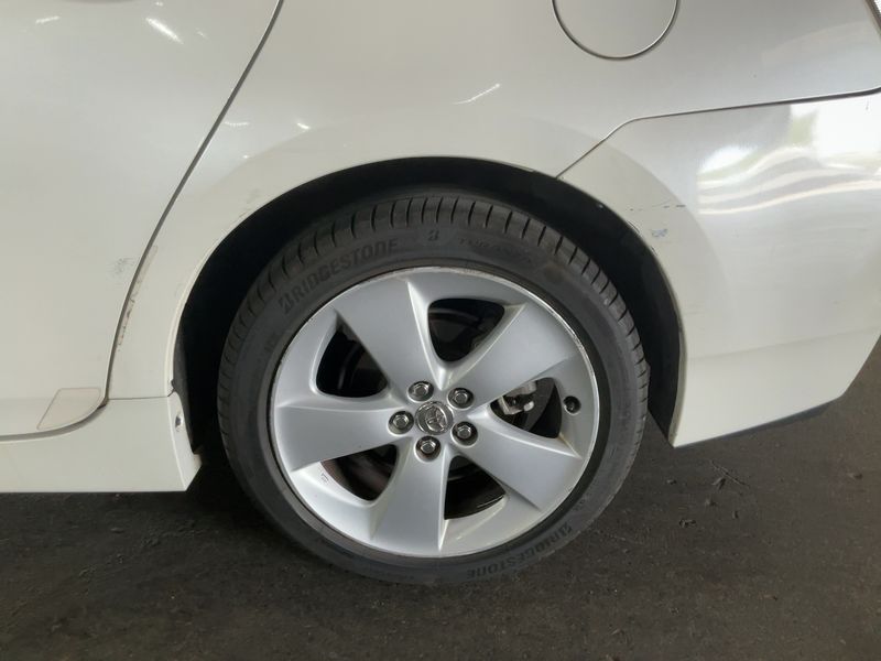 Toyota Prius 1.8 Plug-in Hybrid 2013 – снимка 5