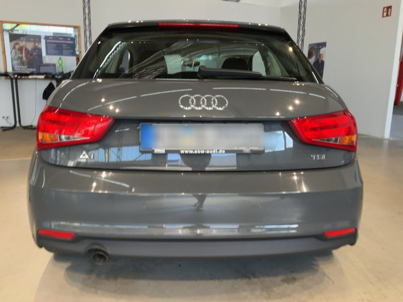 Audi A1 1.6 TDI 2015 – снимка 7