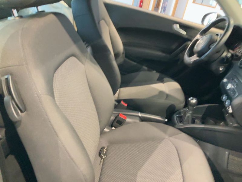 Audi A1 1.6 TDI 2015 – снимка 17