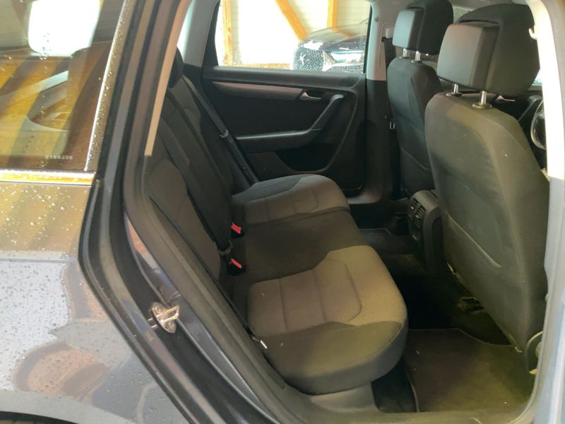 Volkswagen Passat 2.0 TDI Comfortline BlueMotion Tech 2014 – снимка 14