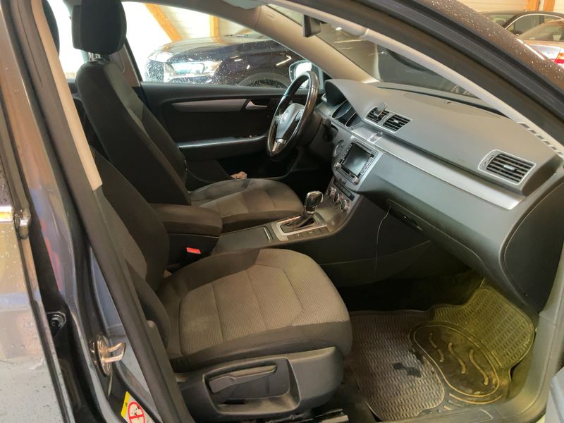 Volkswagen Passat 2.0 TDI Comfortline BlueMotion Tech 2014 – снимка 11