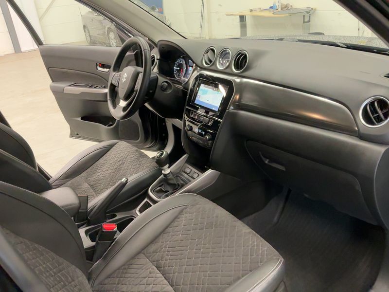 Suzuki Vitara 1.4 BoosterJet Mild-Hybrid Club 4x2 2021 – снимка 16