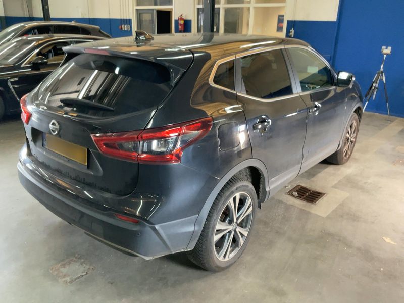 Nissan Qashqai 1.3 DIG-T N-Connecta 2019 – снимка 8