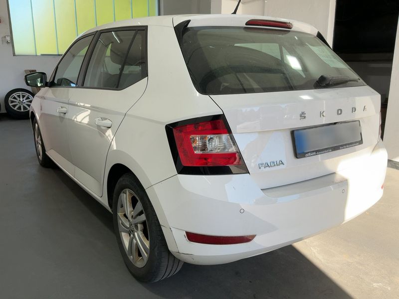Skoda Fabia 1.0 TSI Ambition 2021 – снимка 6