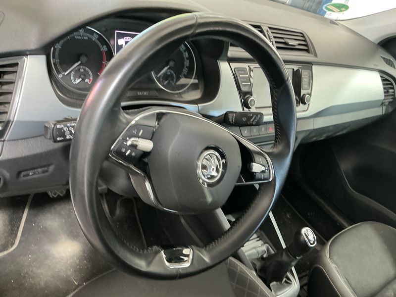 Skoda Fabia 1.0 TSI Ambition 2021 – снимка 27