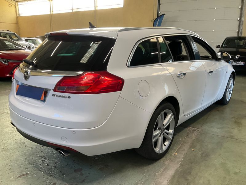 Opel Insignia Sports Tourer 2.0 CDTI Biturbo Cosmo Pack 2012 – снимка 2