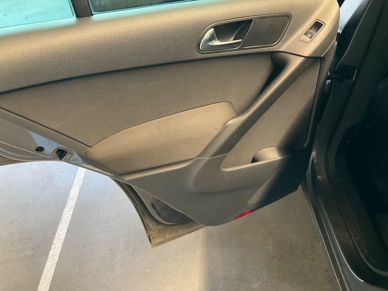 Volkswagen Tiguan 1.4 TSI Freestyle BlueMotion Tech 2011 – снимка 39